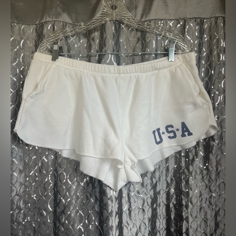 Women’s White USA Lounge Short Size L